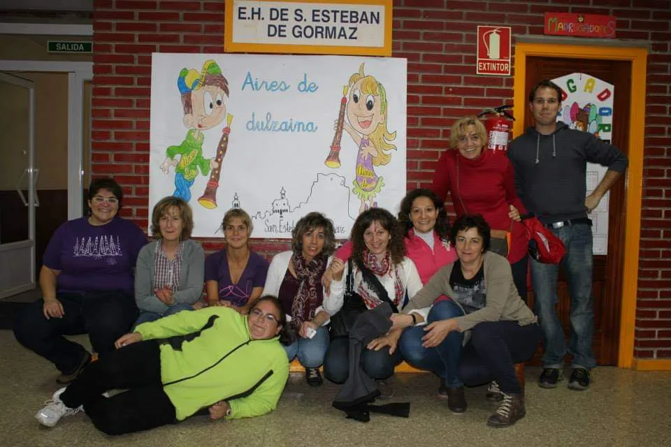 Voluntarias después de preparar las habitaciones para los invitados. Voluntarias después de preparar las habitaciones para los invitados.